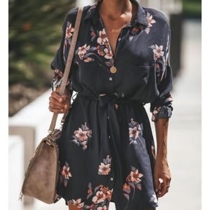 NWT Chic Fall Floral Shirtdress
